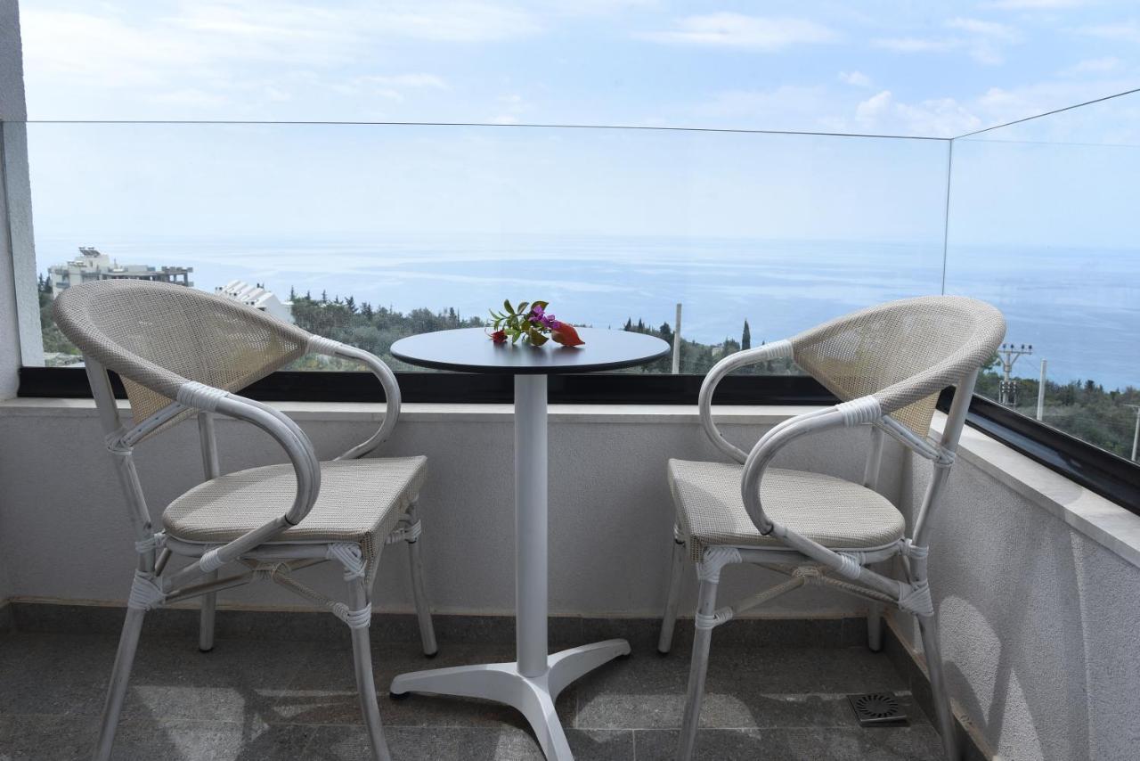 Gogo'S Boutique Hotel Dhërmi Dış mekan fotoğraf