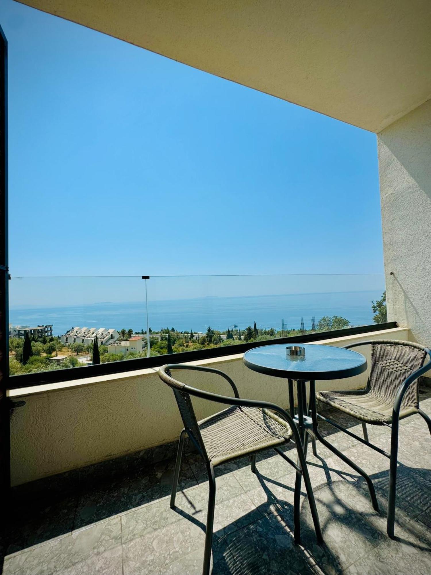 Gogo'S Boutique Hotel Dhërmi Dış mekan fotoğraf