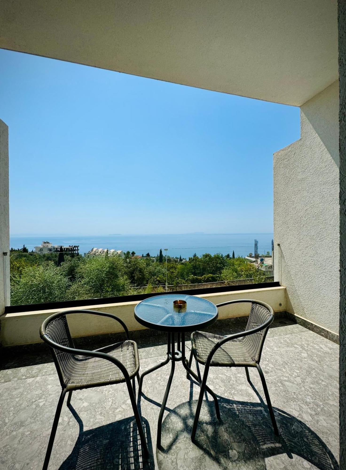 Gogo'S Boutique Hotel Dhërmi Dış mekan fotoğraf