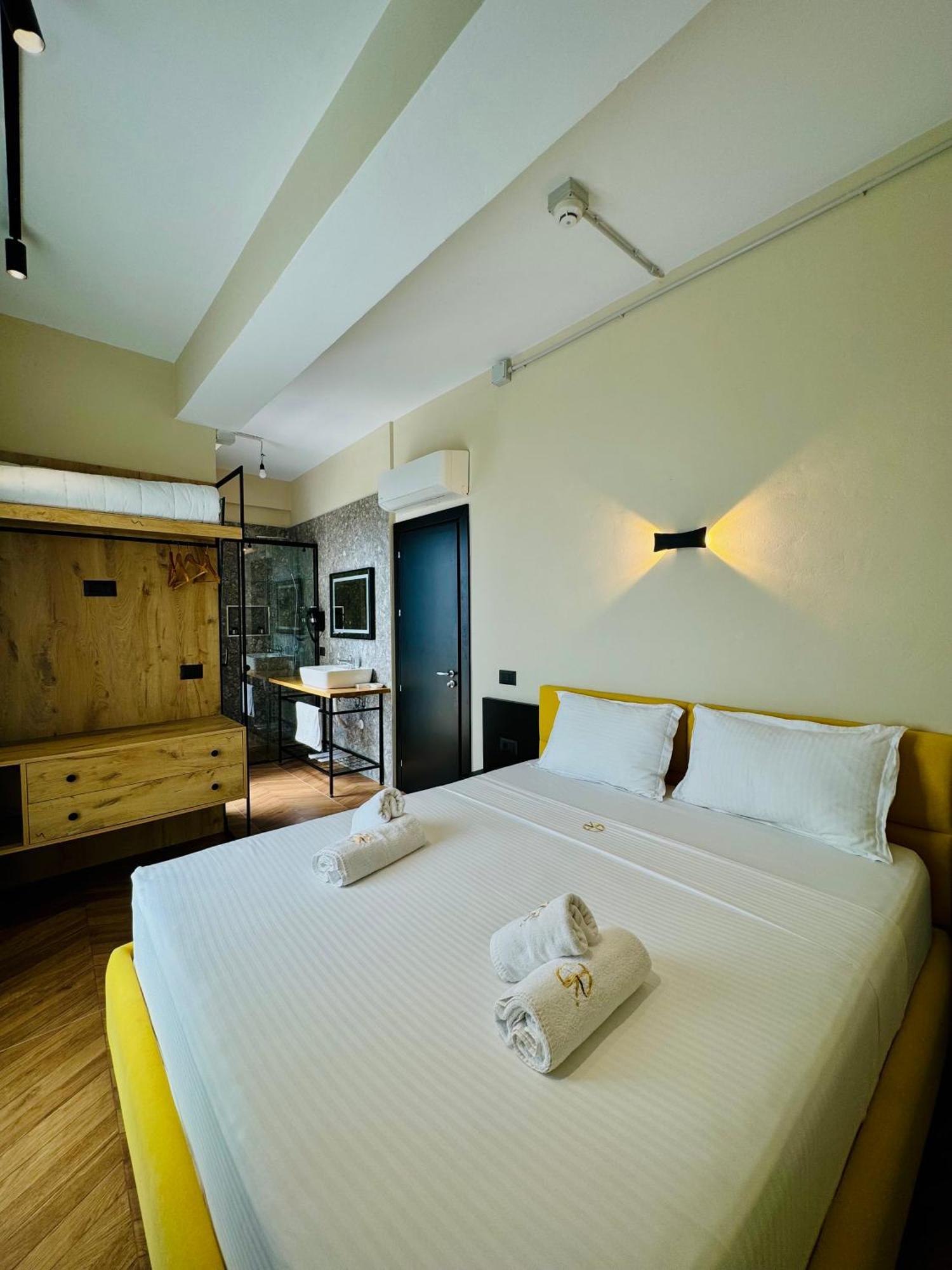 Gogo'S Boutique Hotel Dhërmi Dış mekan fotoğraf